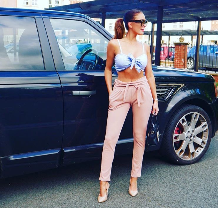 SadieMay_1's tweet photo. #WCW goes to this chica @sophiegradon โค๏ธ gorgeous inside & out. Forever shapey ๐๐ผโค๏ธ #Shapey #ShapeyShapers https://t.co/jhRB2GYX99
