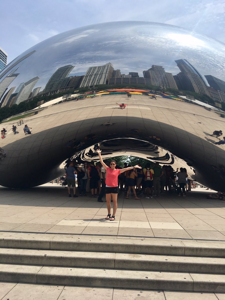 mathbymal_dyer's tweet photo. Enjoying #Chicago before the Grand Opening of the Exhibit Hall at MAA Mathfest @maanow @GraphLock #maathfest #math #graphlock https://t.co/87WaVnA4be