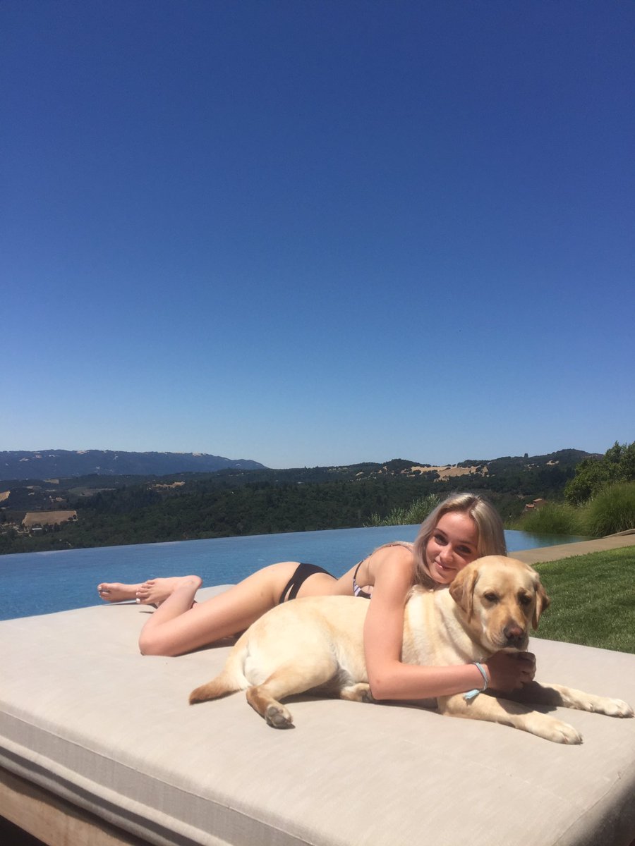 jebittner's tweet photo. i don't fuck hoes with fleas https://t.co/wl60Zqu7xJ