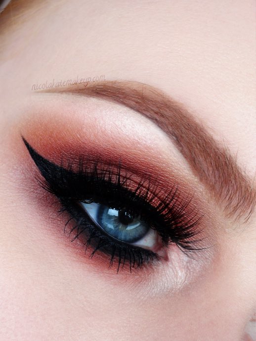 NicKateMakeup's tweet photo. 🔥 @UrbanDecay NAKED HEAT palette in action. Brows by @WunderBrow, liner by @KATVONDbeauty. Full deets > https://t.co/kNSsH230uu #bbloggers https://t.co/zj10AflubI
