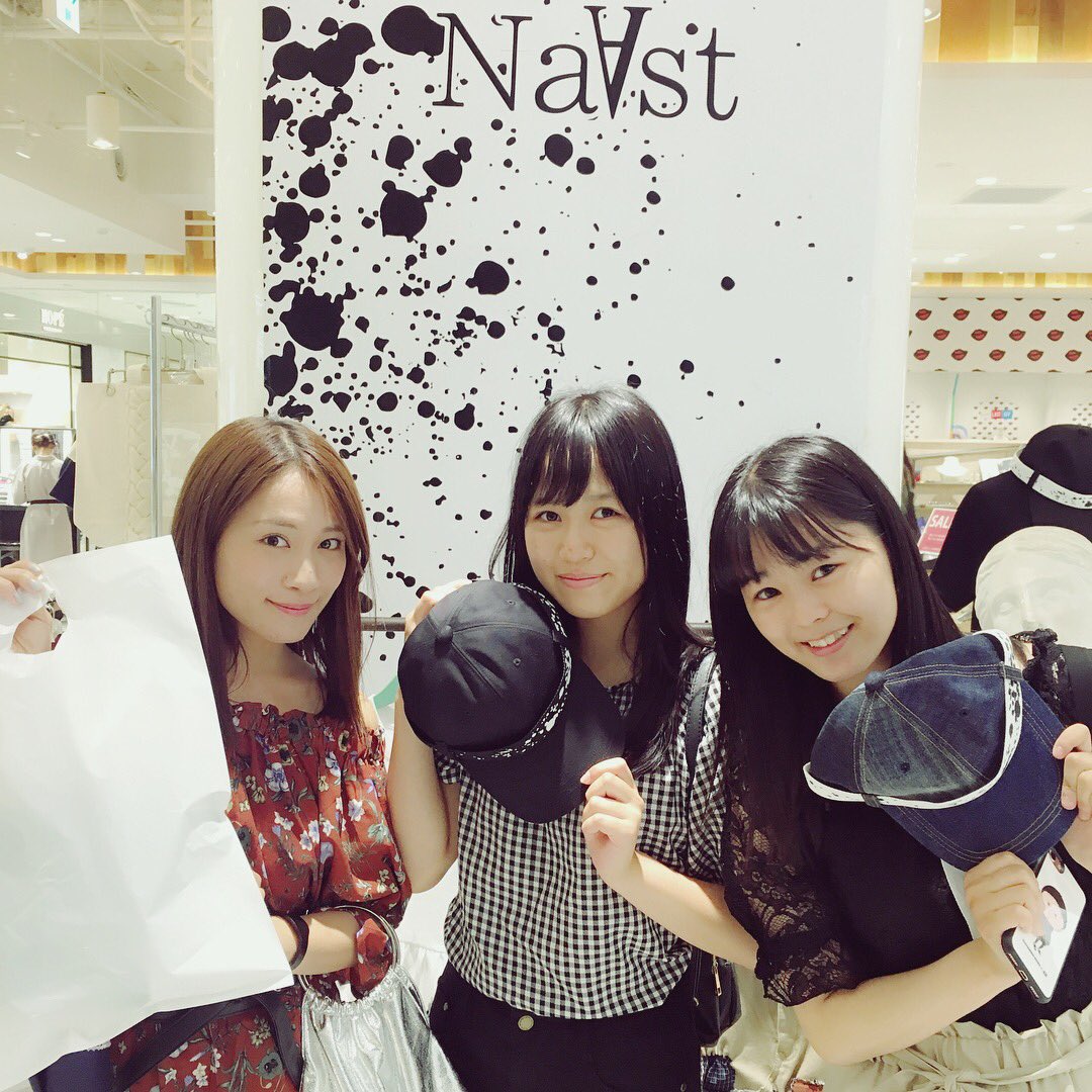 DDaisuki_bot's tweet photo. 高田志織 Instagram

https://t.co/esIvIxIDtD

#斉藤真木子
#市野成美
#福士奈央 https://t.co/LYIDdjKTfj