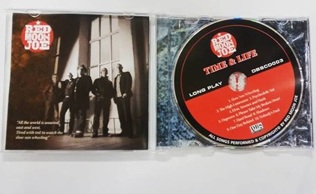 ActionRecords's tweet photo. Top alt-country UK band new CD in stock now.
#redmoonjoe #cd #country #alternativecountryrock #actionrecords https://t.co/NDaHQPDT2V