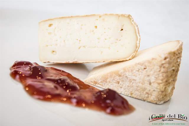 Icollidelbio's tweet photo. @Icollidelbio #boscaioladicapra #formaggio #BIO #filieracorta #oranami  https://t.co/mhI1Ng02fa https://t.co/CTwM0w3NIm