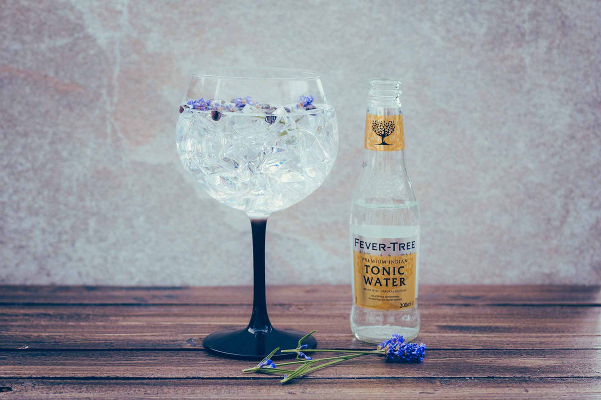 SouvyNL's tweet photo. Altijd al je eigen Gin willen maken? In dit recept ontdek je hoe: https://t.co/JJ62QJqRFr https://t.co/G8d01eXfM6