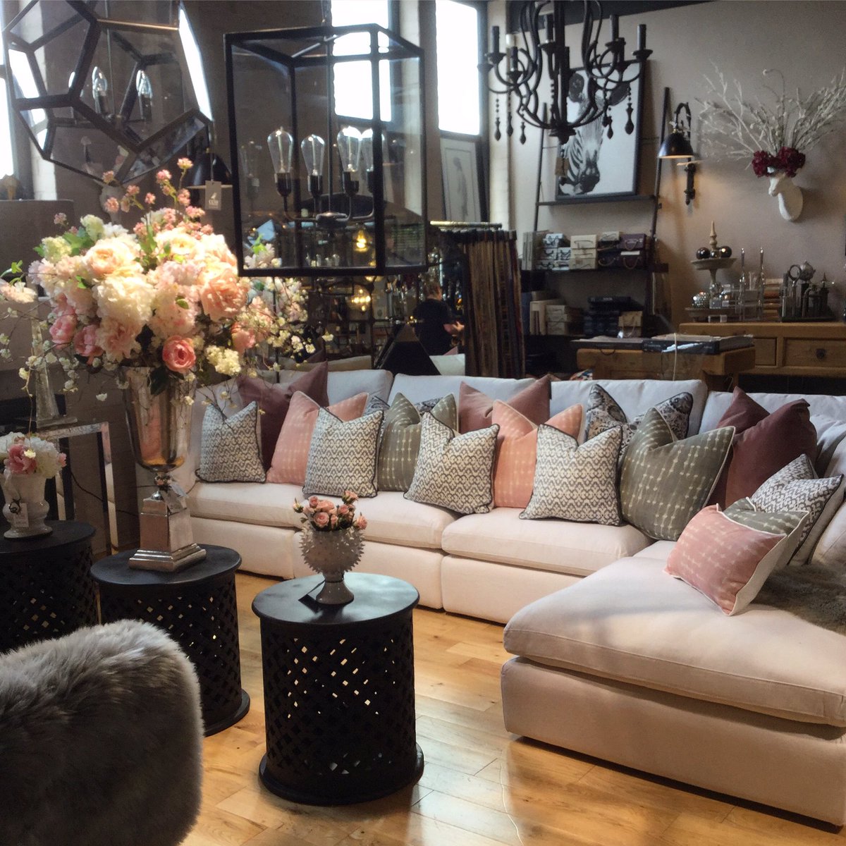 CCcoInteriors's tweet photo. Our sale is still ongoing ✨ https://t.co/bVthRqoyXN