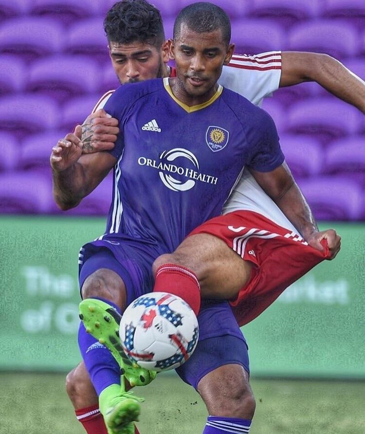 ¡NO SEGUIRÁ! Alejandro "Tony" Taylor no seguirá en el Paços Ferreira. El panameño estaría probando suerte en la MLS. #LegionariosCOS