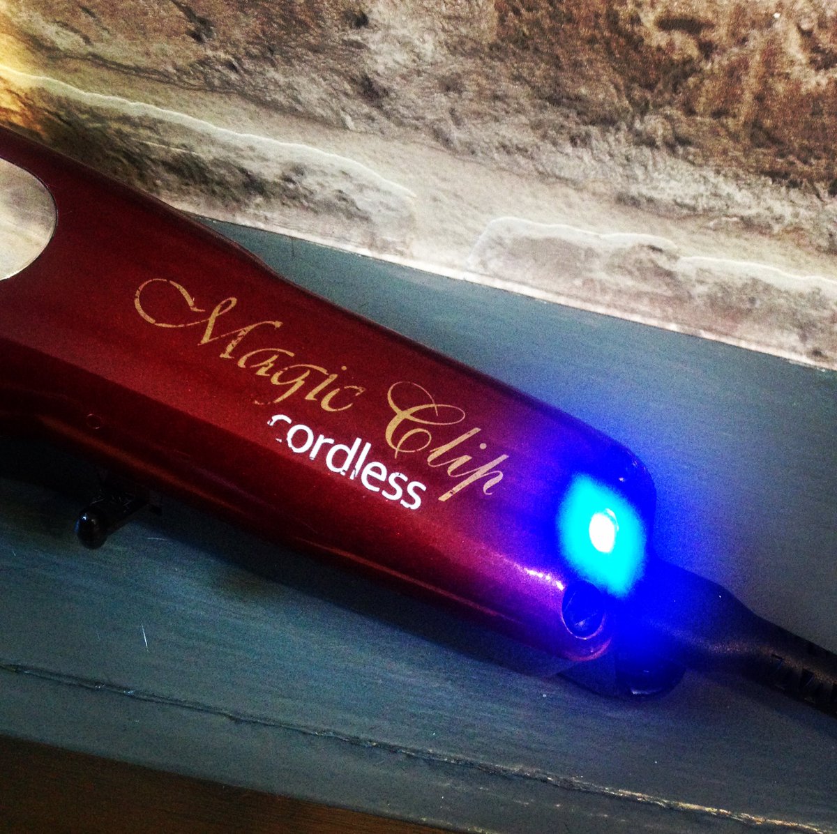 barber_above's tweet photo. Getting charged...#barber https://t.co/oaUHqYf4aA