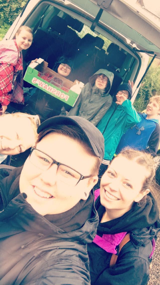 AberdeenACE's tweet photo. We braved the rain to pick some berries ππ #charletonfarm #laughloudliveproud https://t.co/o8RvcOFFo4