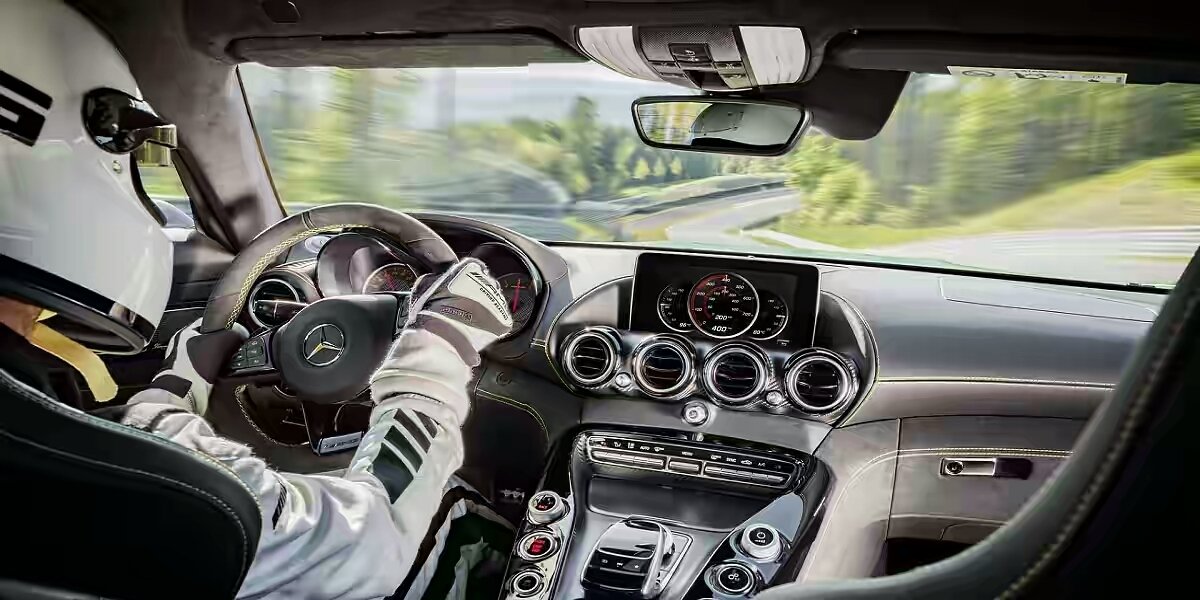 smotarcar's tweet photo. India's popular and luxurious car Mercedes Benz AMG-GT full specification only on https://t.co/Tl1pafPRYV
https://t.co/6WmFexAhUb
#smotarcar https://t.co/gHYvgXeYaj