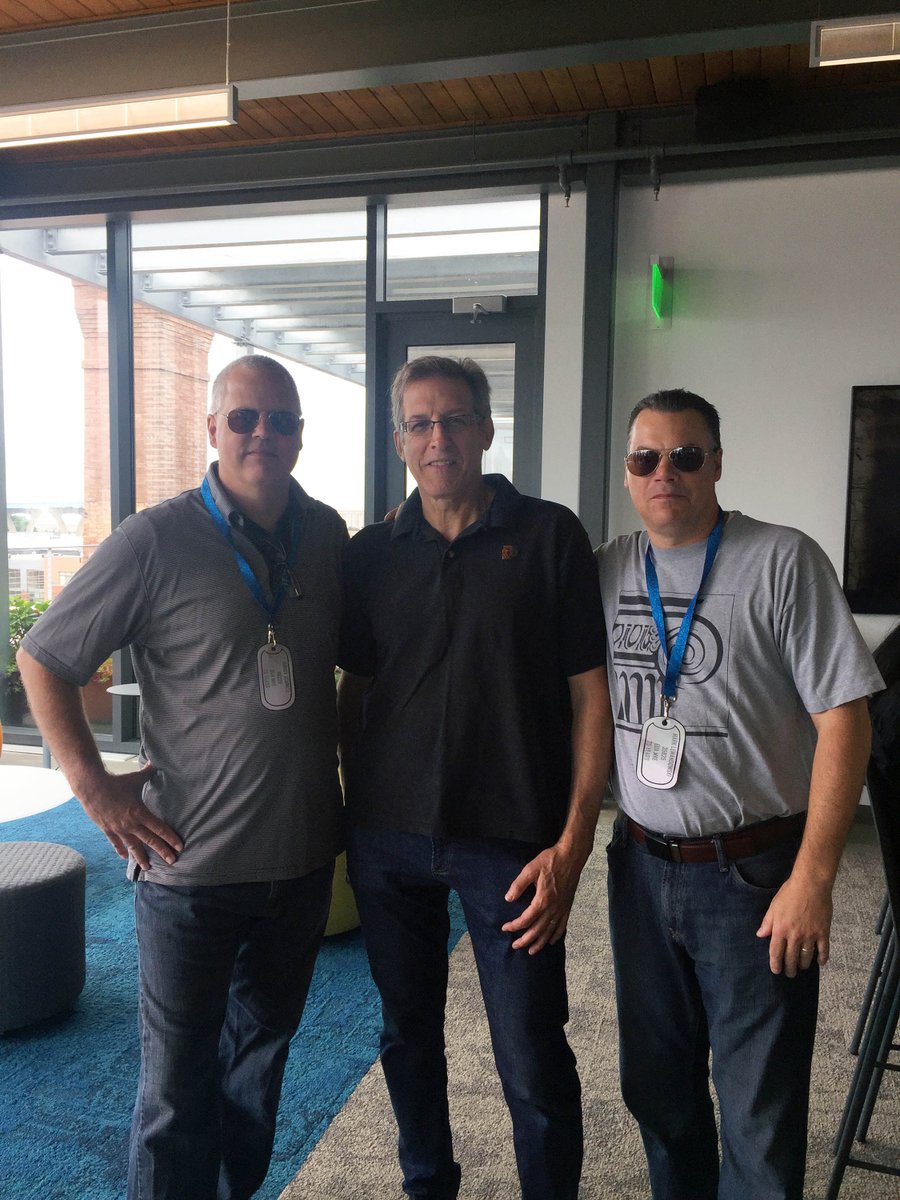 EUA's tweet photo. We celebrated 25 year anniversaries on the patio with airplanes! Thanks for everything you have done for EUA! #EUAAppreciates #EUAElevates https://t.co/xjTDHEMZO5