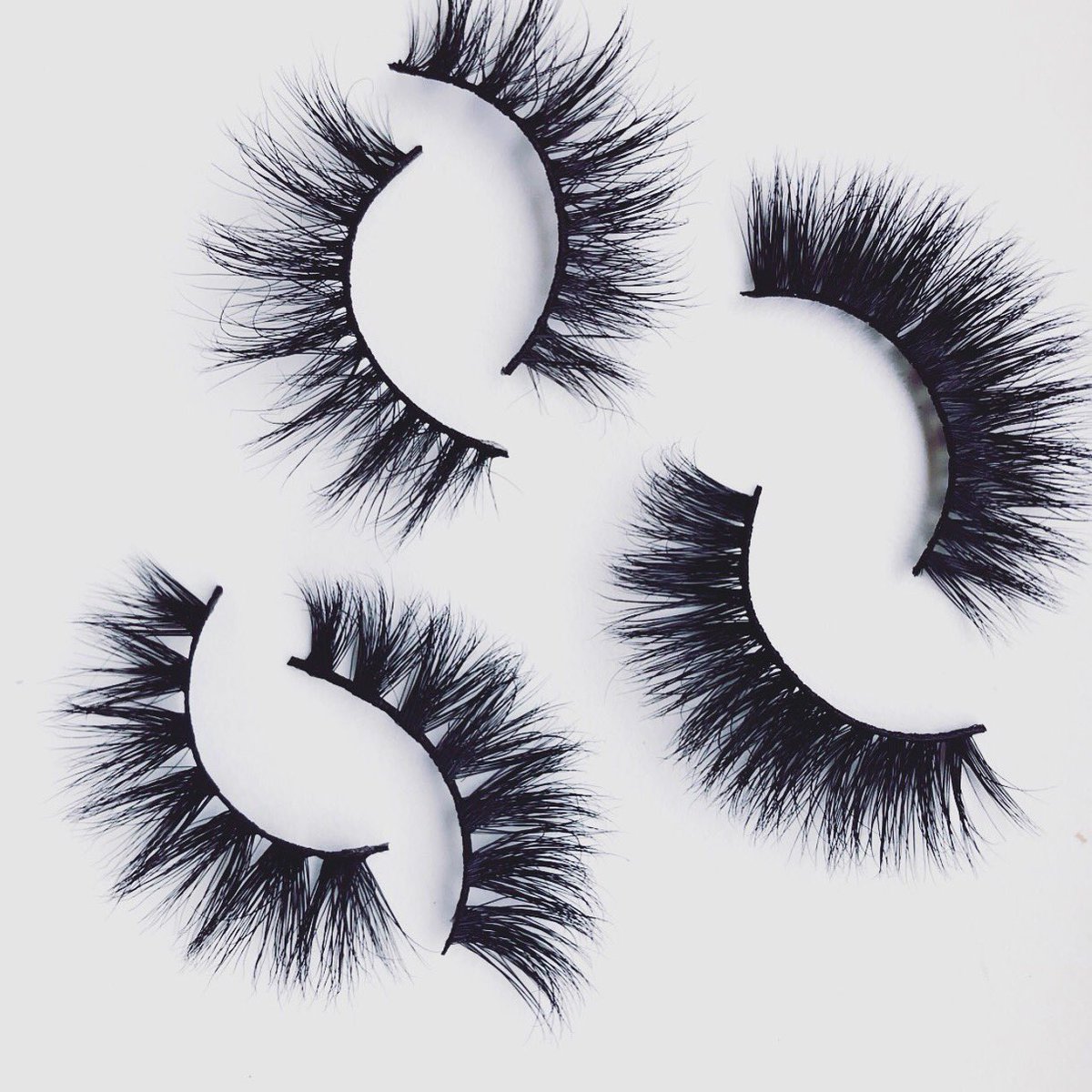 pinksilklashes's tweet photo. Every girl needs a pair of strips! Check out some of our most popular styles launching in the Fall! #GotLashes? 💕 https://t.co/l2qITL3VUF