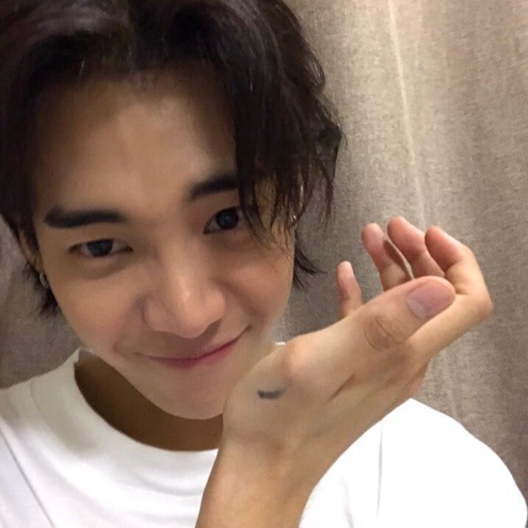 [ONE] ทั้งที่อากาศร้อนก็ยังมาหากัน ขอบคุณครับ ㅠㅠ กลับบ้านปลอดภัยนะครับ! ไว้เจอกันใหม่ครับ👋🏻 #💙
