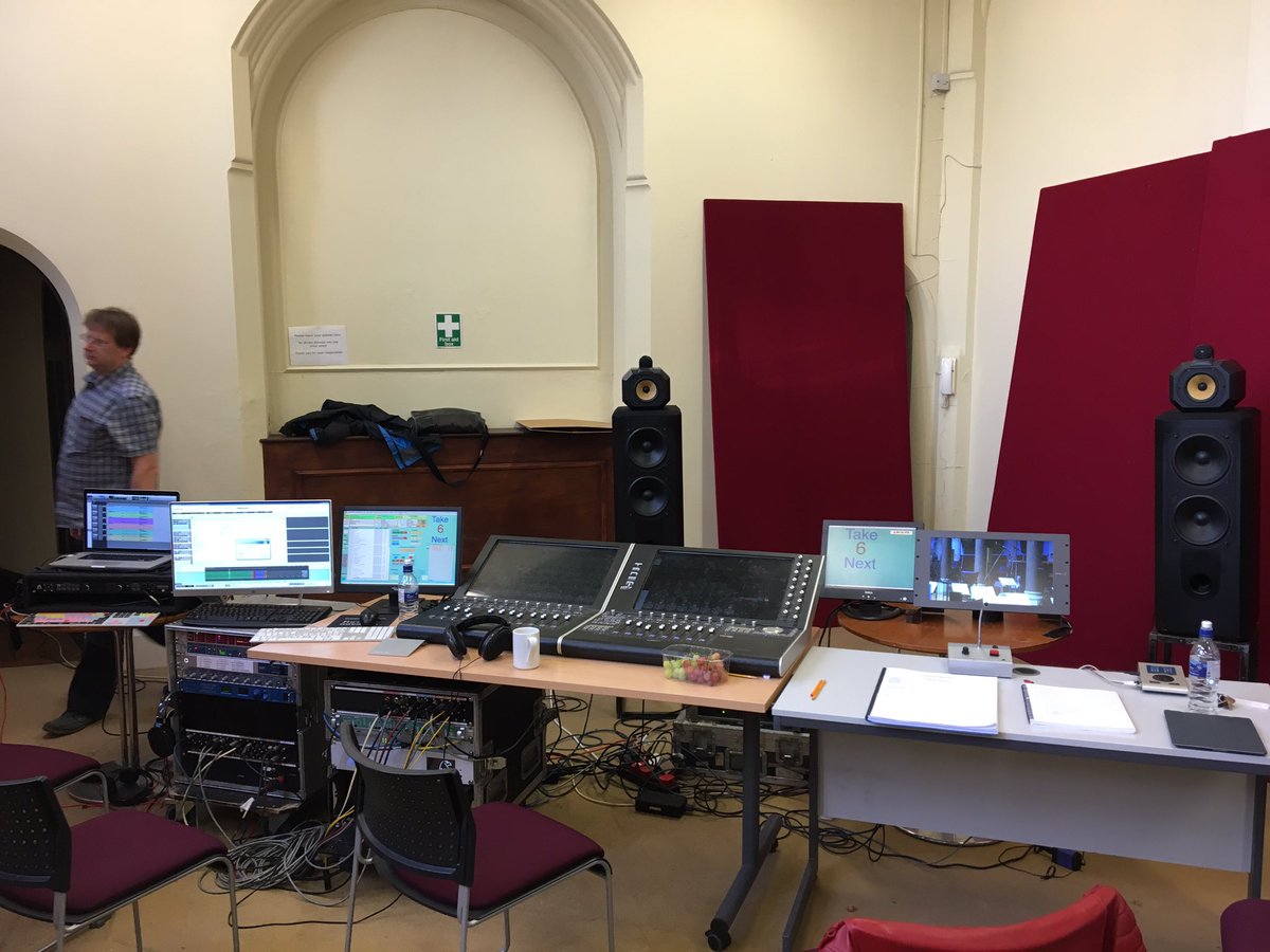 floating_earth's tweet photo. We're in Liverpool today with violinist @Pavel_Sporcl and the @liverpoolphil being conducted by Sebastian Lang-Lessing doing christmas music https://t.co/HhFeG5ZPsE