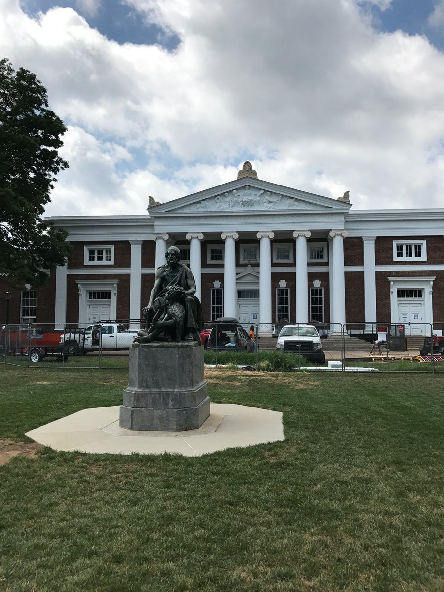 uvamusic's tweet photo. We miss Old Cabell :( post your best photo with Old Cabell to insta, fb, or twitter for a chance to win! Check out our original post on fb https://t.co/b8sMGNkHZm