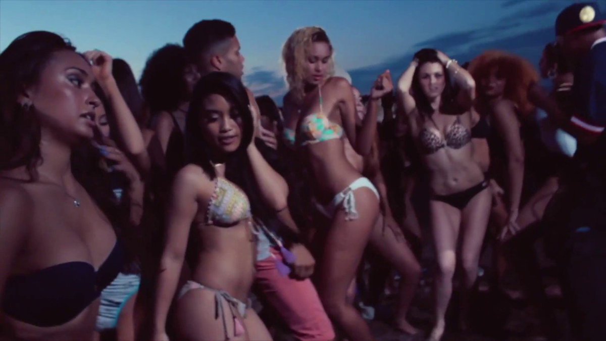 KillerBoomBox's tweet photo. Watch: Maverik Feat Samantha J – Whoa https://t.co/sUaiWrEEI4 https://t.co/x6N0WCbRyx
