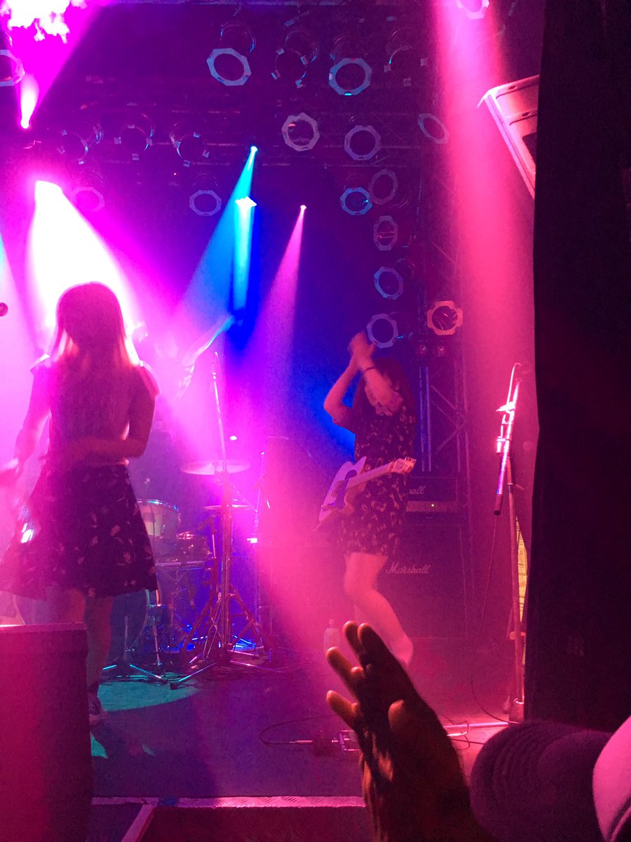 yasaiotousan's tweet photo. REPLAYCITYのお祝い行って来ましたぁ!!
そしてライブハウスでの娘カワイイけーちゃんの晴れ姿見て来たぁ(*´꒳`*)
レコ発本当におめでとう🎊🎉
#REPLAYCITY https://t.co/hUlSD4iTal
