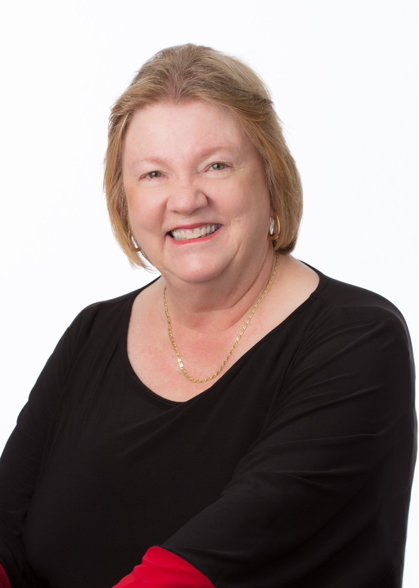 UVicPlanGiving's tweet photo. A mother’s influence leads alumna to achieve and then give back https://t.co/PAovUhslBP #education #leavealegacy #givingstories https://t.co/ClndTiROlf