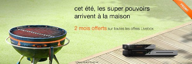 maximemarais's tweet photo. Sympa ce firmware 4.30.6 de la #LiveboxPro qui la transforme en barbecue (à gauche sur la photo, à droite personne ne sait ce que c'est) https://t.co/8MWYwItUX5