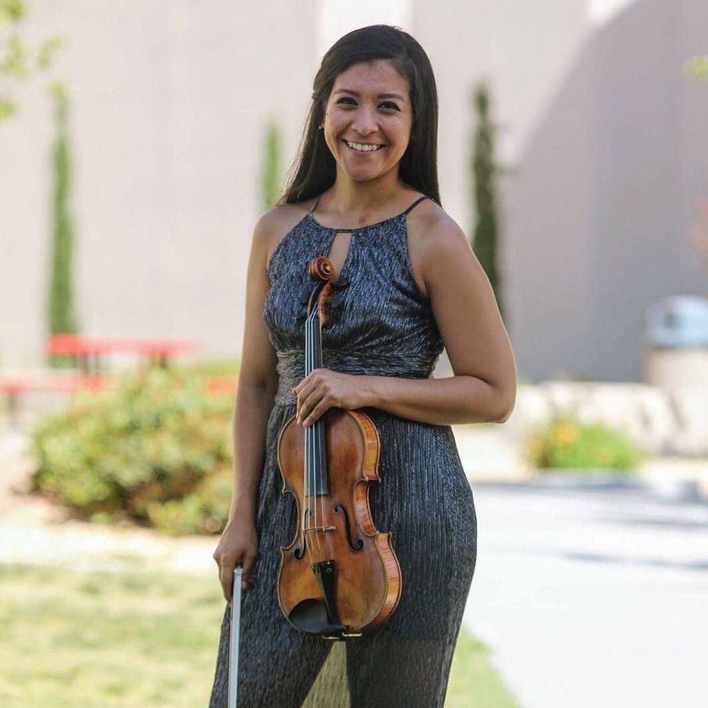 ArubaSymphonyFe's tweet photo. And this girl is not only a part of our Class of 2017 but also a part of our #ASF2017 team! Drums please for violi… https://t.co/g0XijtouBT https://t.co/imEsmrwxI4