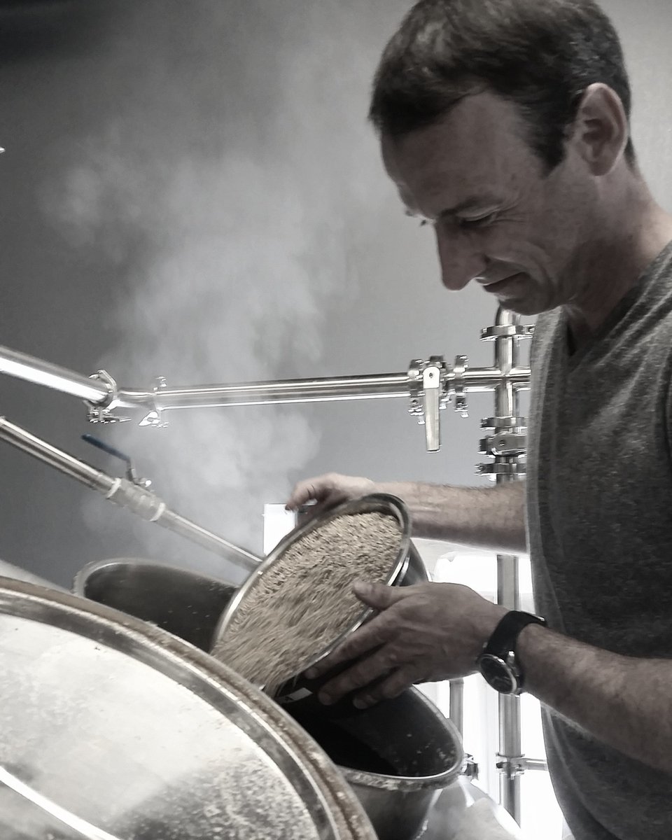 WhiskeyjackBeer's tweet photo. Hard at work! #whiskeyjackbeer #craftbeer #craftbrew #cheers https://t.co/TedyziLOuF