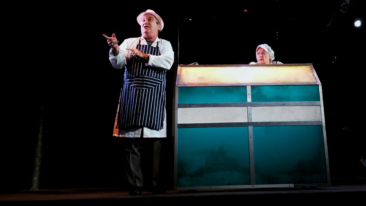 samharrisartist's tweet photo. #MarkHadfield and #JuneWatson serving fish and chips in #Road at the @royalcourt https://t.co/4GIebsvNy6