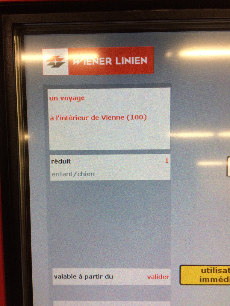 pepitsoin's tweet photo. J'hésitais à prendre un chien pour économiser sur les transports en commun mais  #LesAutrichiens m'ont dissuadé. https://t.co/VK5tiuMSS5
