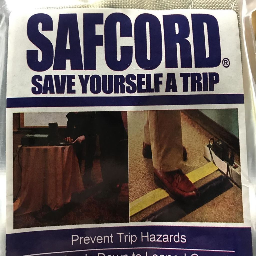 geekazine's tweet image. My safcord came in. #Velcro #cablecover It's the little things that make for better tech.