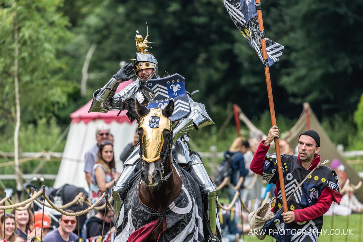 arwphotography's tweet photo. A great start to the Jousting and medieval Tournament @ArundelCastle https://t.co/9uYnOwPeXW