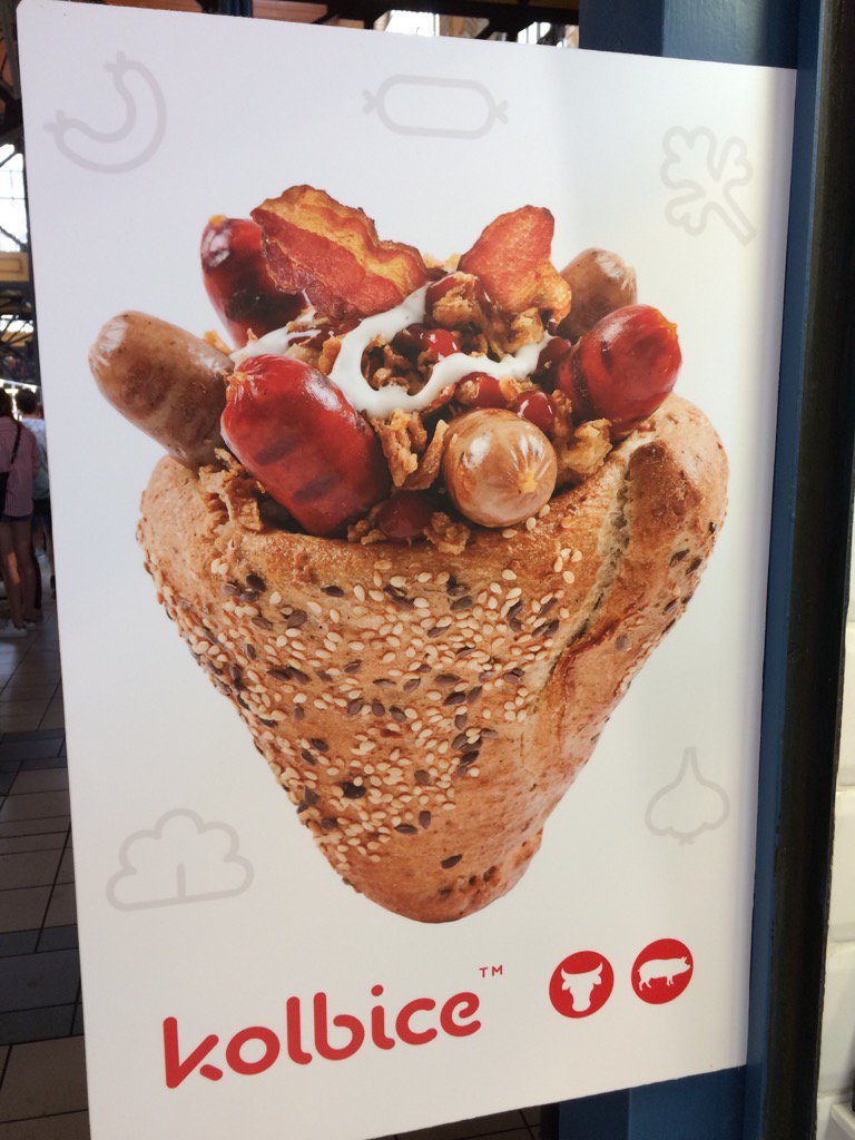 pepitsoin's tweet photo. @JCVV1 Pas mal le kebab hongrois, non ? https://t.co/lnd4KG3Rgz