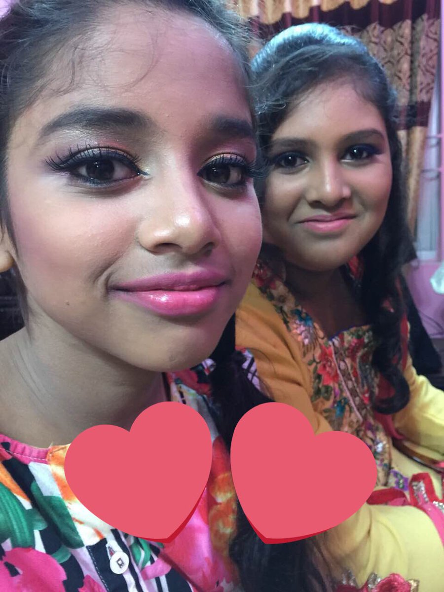 Azrien20's tweet photo. Ma and my little sister ❤️ https://t.co/8mDzlcKv2O