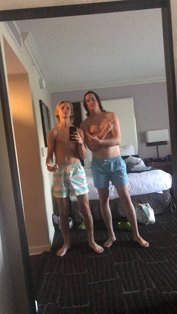 gbreeling's tweet photo. Happy birthday Drewski, party on🎉🎈 https://t.co/TJFTWEQdfh