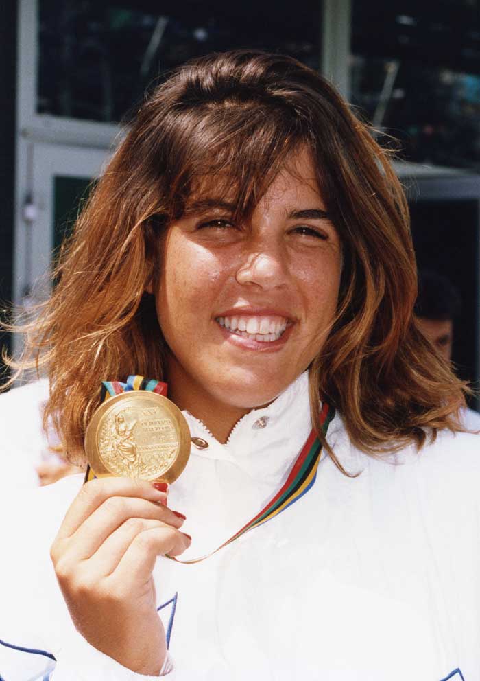 JENNIFER CAPRIATI DFrS-FbXgAAHppS