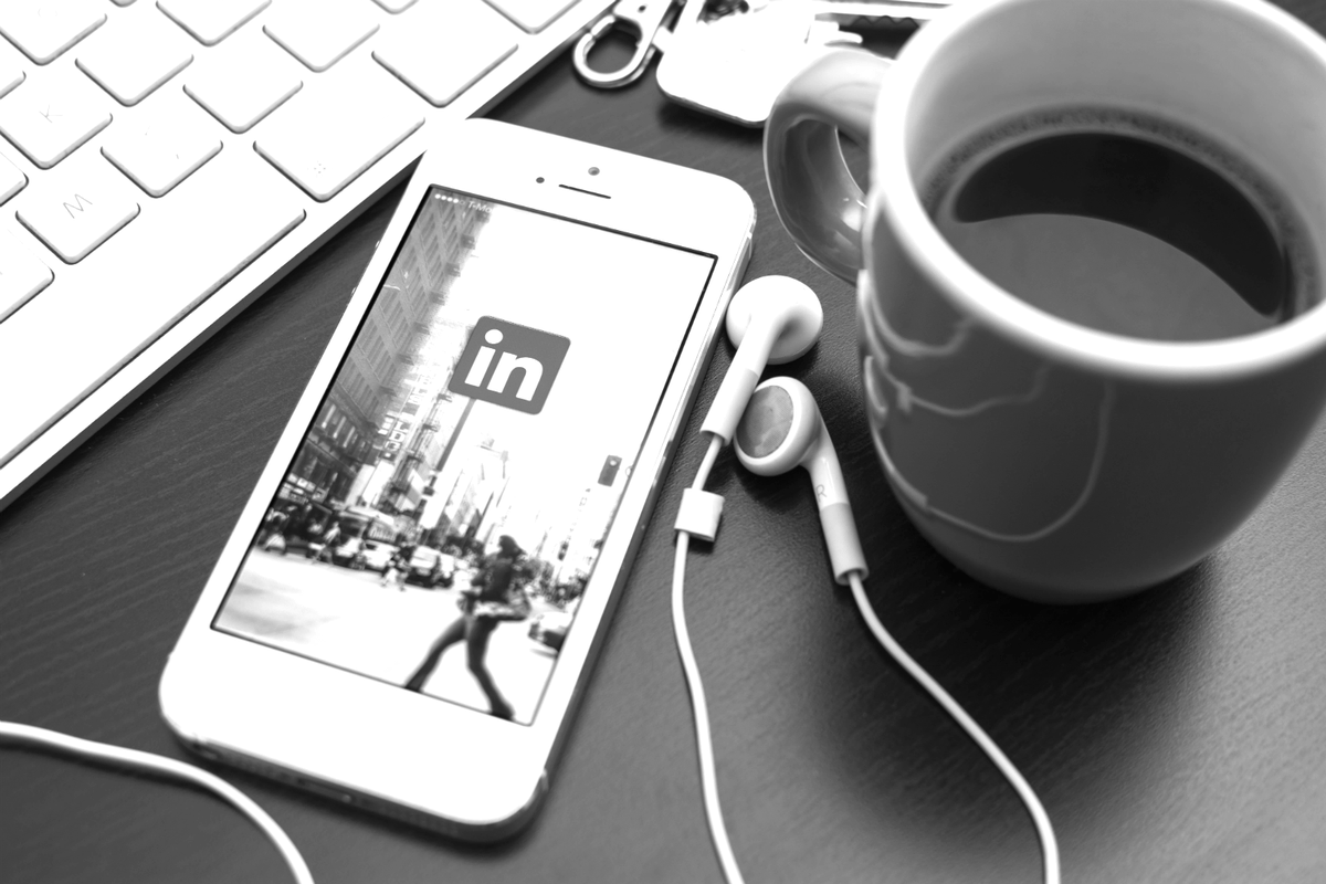 Mondo_Agents's tweet photo. Wondering why your @LinkedIn profile isn’t netting you the job opportunities you want? Get the help you need here: https://t.co/lvu9JNe9aS https://t.co/eVaEjcNBPY