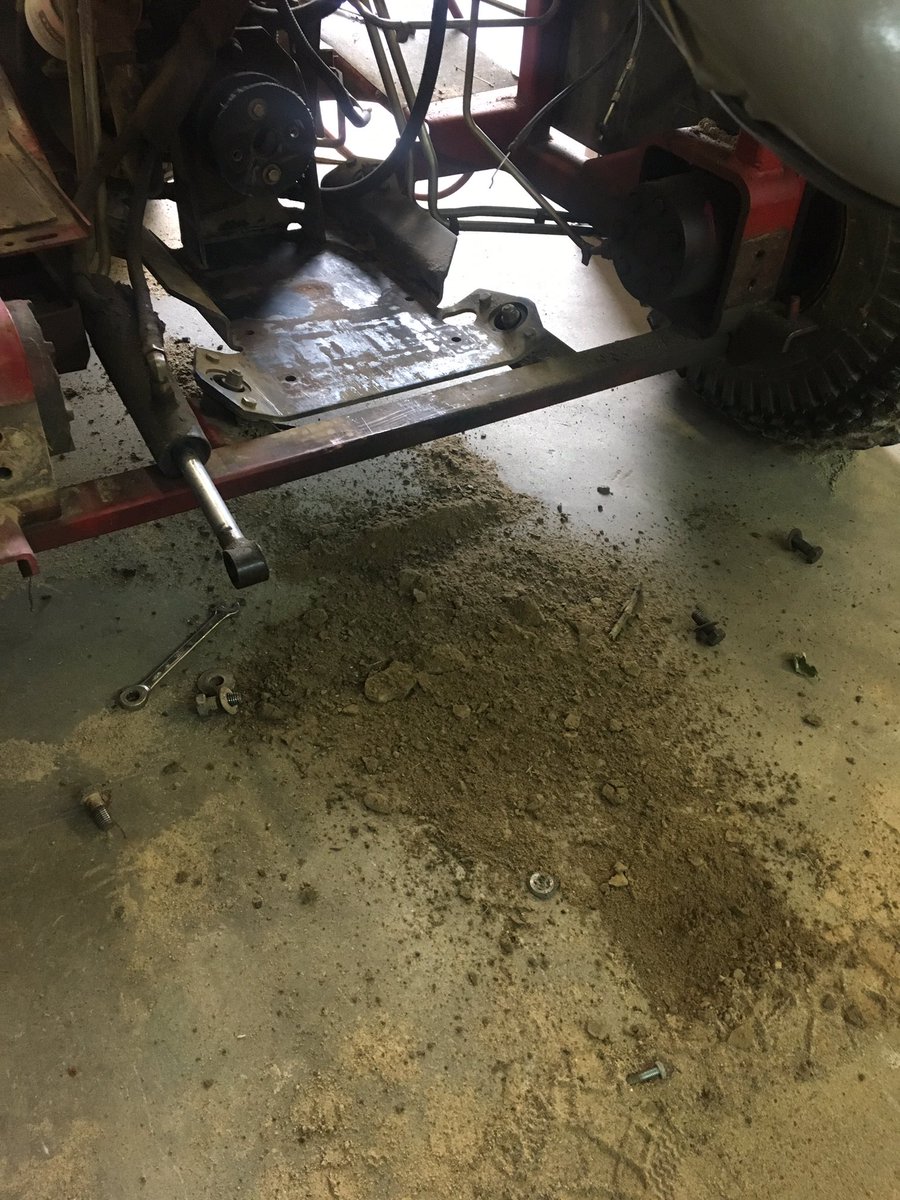 TaytheMechanic's tweet photo. Scrapped the motor mount plate #cleanfornow https://t.co/yFWfK2opz0