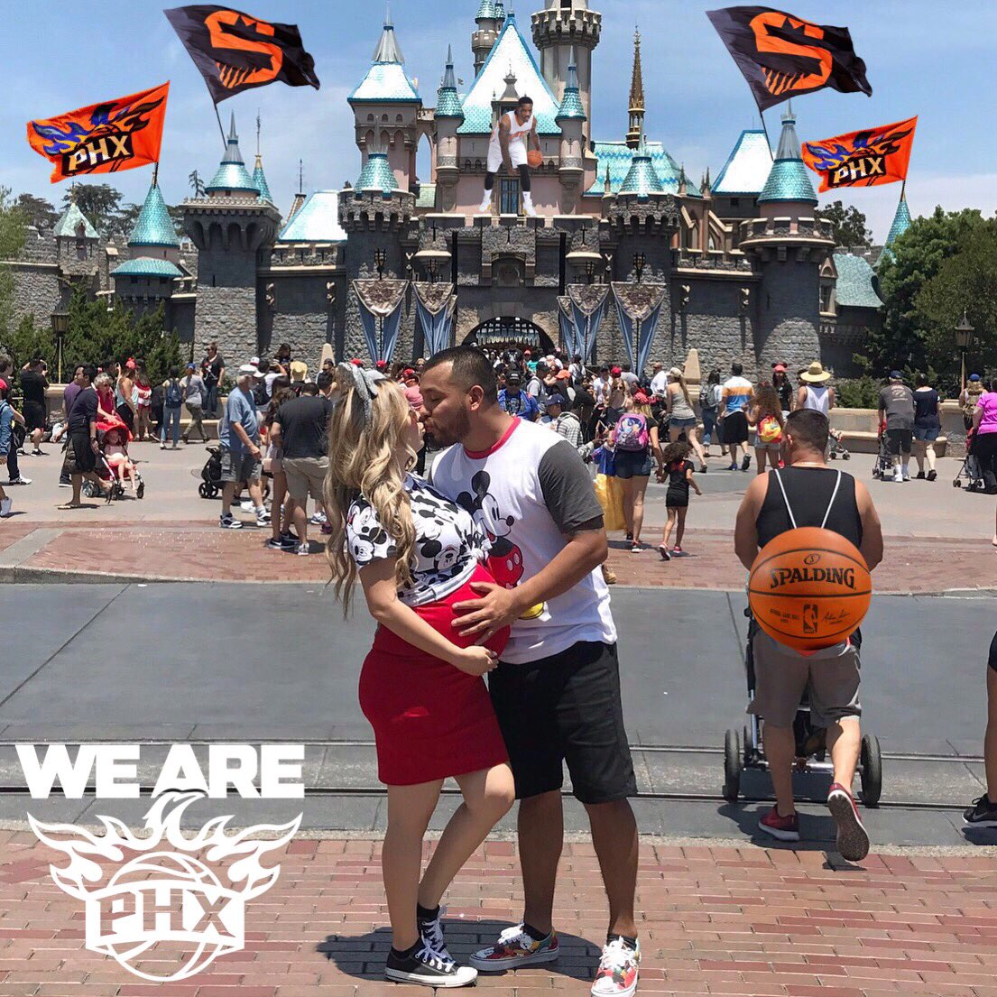 Valley_Zerep's tweet photo. Summer trip to Disneyland #Bestwaysummer #WeArePHX @Suns https://t.co/EdzKWELjxC