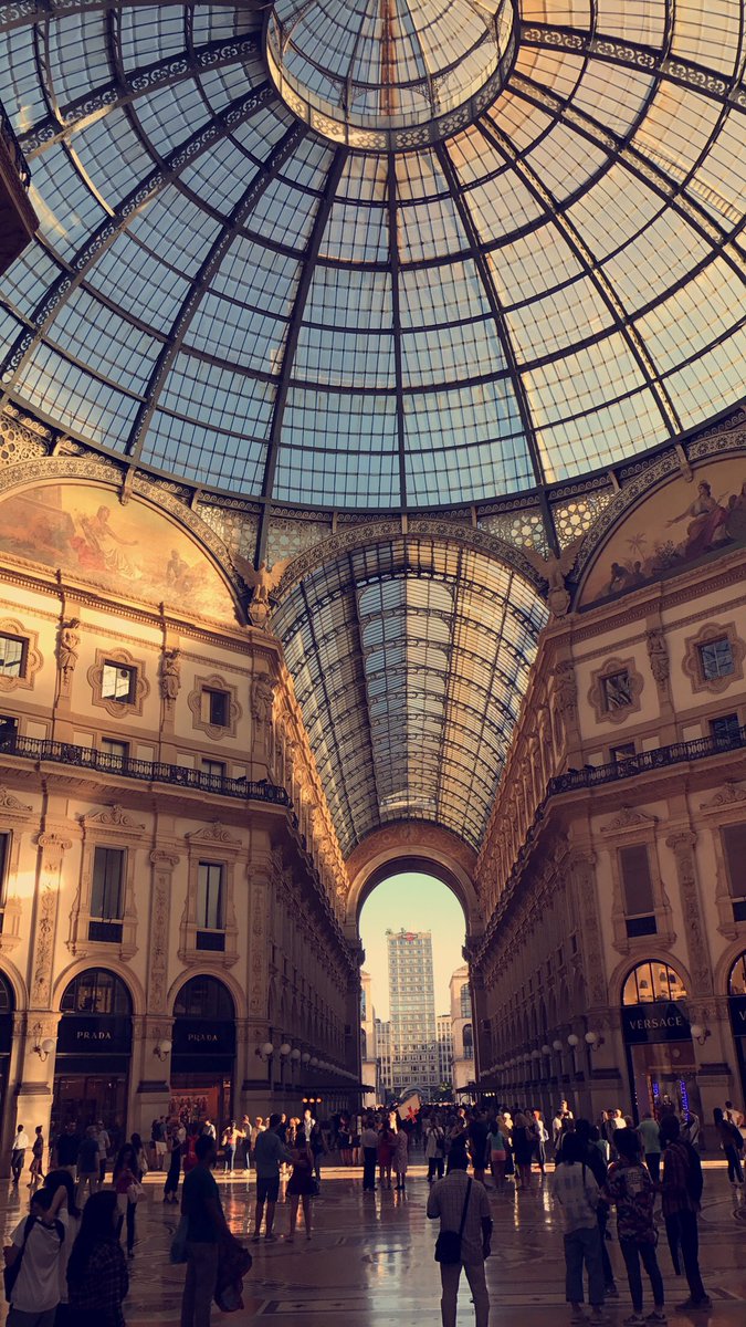 Abdullah_iApp's tweet photo. buonasera 
مساء الخير من ميلان 🇮🇹 https://t.co/L5bdoZJyme