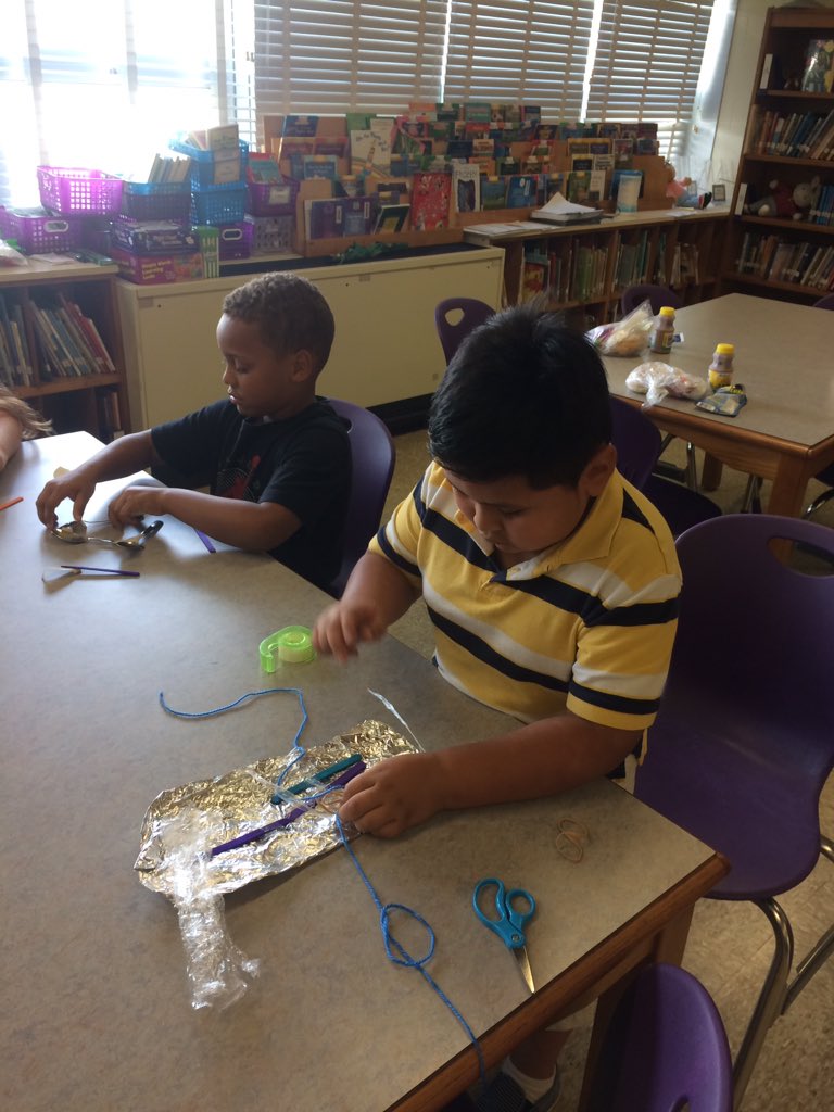 acirjak1's tweet photo. We are getting serious about making instruments! #bcpslh #bcpselo #bcpstitle1 #bcps_z4 https://t.co/Vu8TO6XUqI