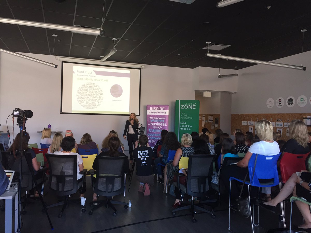 hannahbethbell's tweet photo. Hearing from @melaniepeppin of @nutracelle on the importance of knowing your customers #PEI  #BWSS17 https://t.co/cUofMVCIkT