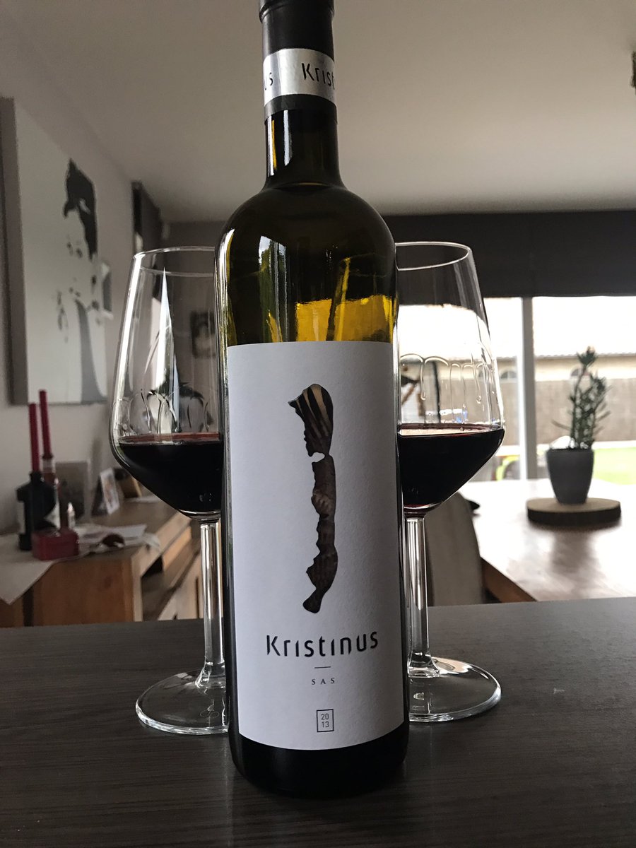 PutterDick's tweet photo. Thanks @HungarianQWines for this marvelous, delicious wine #kristinus #sas https://t.co/CFMM6ByUVk