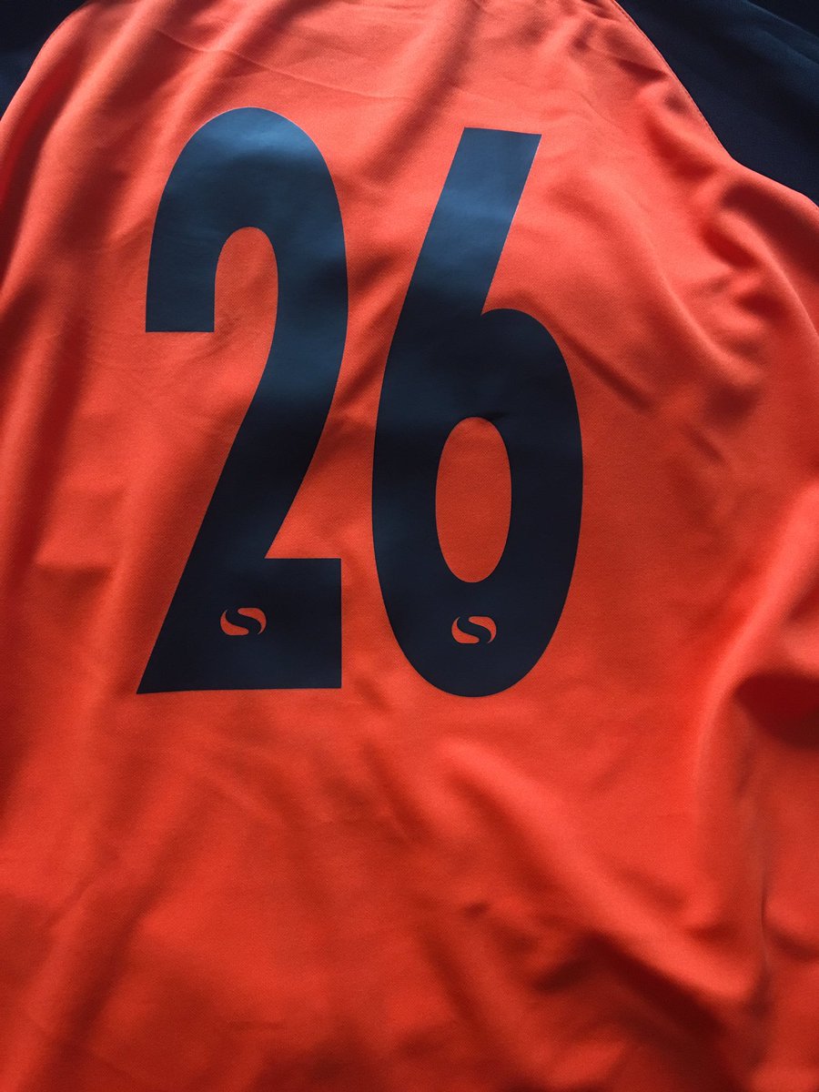Gingeryid81's tweet photo. My final season as a player and the new kit has arrived. The colour clashes with my hair. But the number is perfect. #King26 https://t.co/28oiEl1eyb