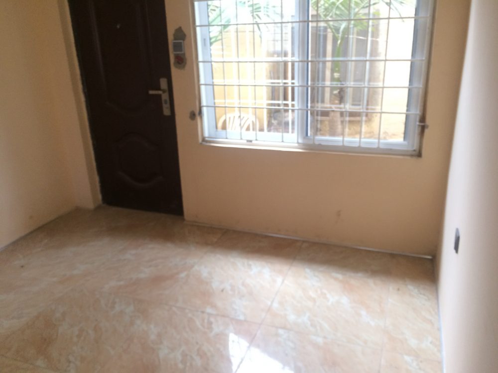 offknigeria's tweet photo. Vacant rooms (Self Contained) available at GIDAN YARIMA (Female Only Apartment) at Samaru Zaria, for N200,000 only
https://t.co/aN11resatc https://t.co/gyi0R34gko