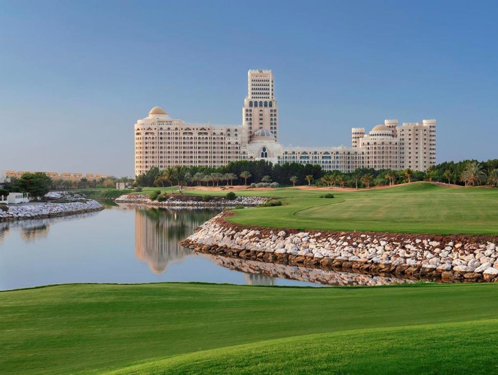 GreatGolfHotels's tweet photo. Waldorf Astoria Ras Al Khaimah in Ras Al Khaimah https://t.co/SFzwY3b4q6 https://t.co/8PspZb7lZl