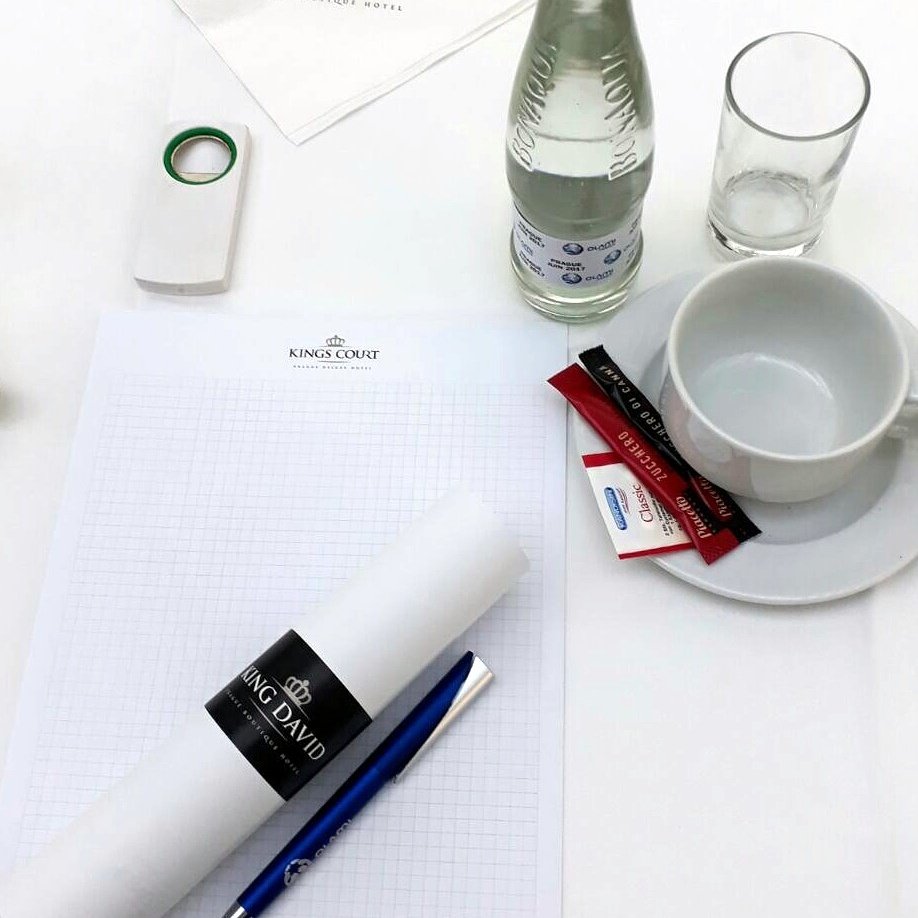 kingdavidprague's tweet photo. #meeting with certified #kosher #cuisine in #Prague only at with us in #luxury #premises and #delicious #refreshment hotelkingdavid.cz https://t.co/7Xf2ho9nAY