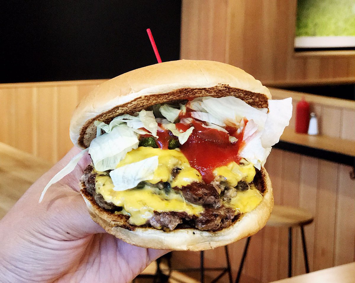Say hello to HiHo Cheeseburger, Santa Monica’s new fast-casual burger joint la.eater.com/2017/7/26/1603…