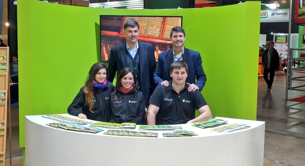 ignaciocrotto's tweet photo. Visitando el stand de nuestra provincia en la  131° Exposición Rural de Palermo; donde mostramos los atractivos turísticos de Buenos Aires. https://t.co/qW11Yu61j8