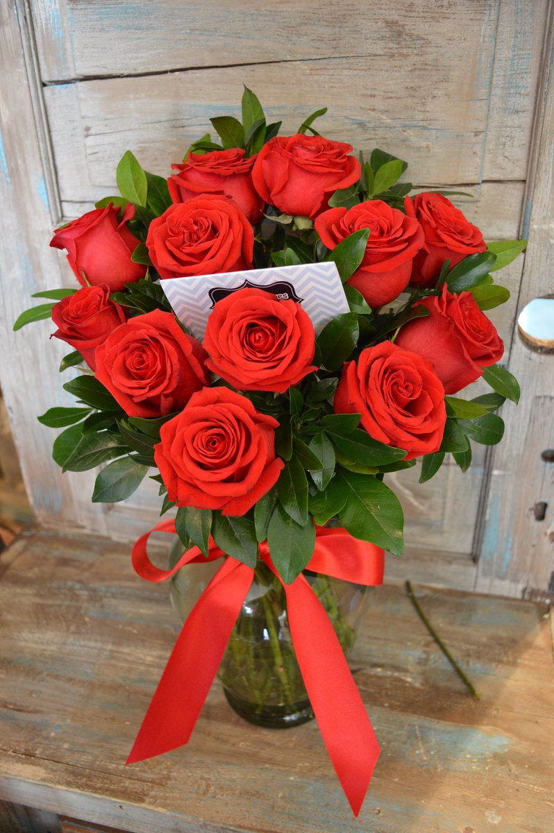 MaticesFloreria's tweet photo. ORDENA JARRON 18 ROSAS AL PRECIO DE 12, A SOLO $550.00, SERVICIO A DOMICILIO, 715.71.37 JUAREZ 1939 LOCAL 3 😀 https://t.co/5GXz5n9MWl https://t.co/dutL1h8cxC
