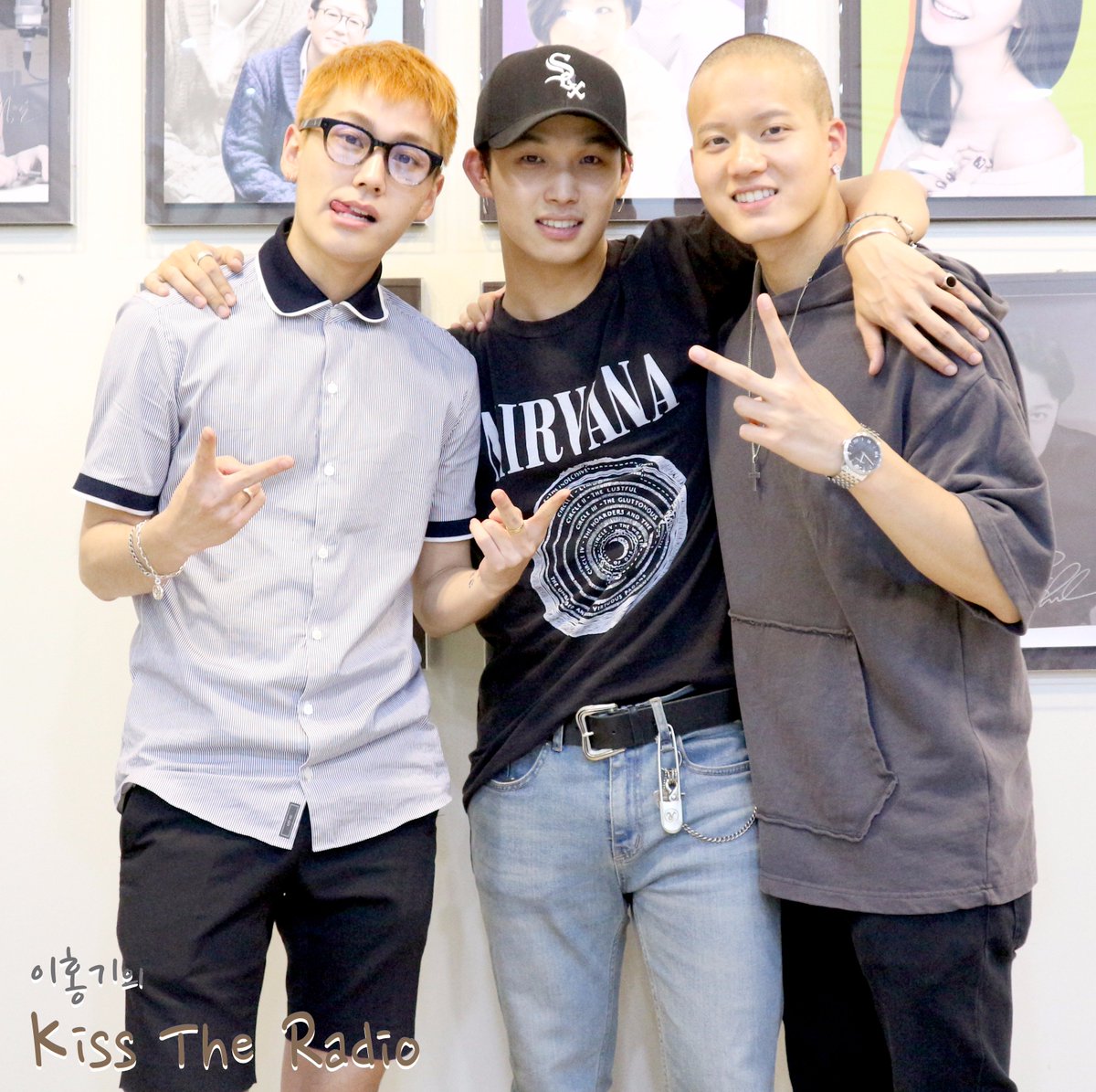 KBSHONGKIRA's tweet photo. '레전드'라 쓰고, #비투비 라 읽는다
#현식 #일훈 #프니엘
오늘부터 #비투비캘리
누가~ 노잼 멤버래요! 완전 유잼!!! 대유잼!!
다시 만나는 그날까지... 😆
레드카펫 준비하고 기다릴게요. 커몽! 
#KBS쿨FM #이홍기의키스더라디오 https://t.co/EVzskNPhbD