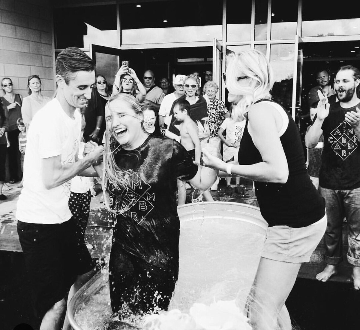 iamembrace's tweet photo. Check out this powerful story! Alli Quist shares how a simple invitation changed her life. https://t.co/puwuHgkVBb ππ #partyforlifechange https://t.co/wQPEqWdLZg