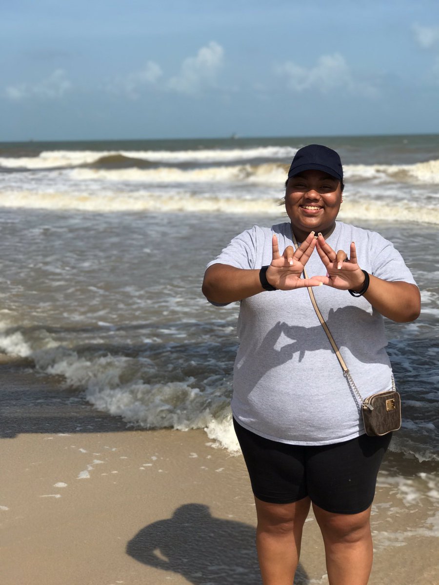 DAS_TexasTech's tweet image. Shout out to our sister, Alexis "Mariposa" Ortiz as she throws what she knows in Matagorda this summer!
#ΔΑΣ #DeltaChapter #summer2k17