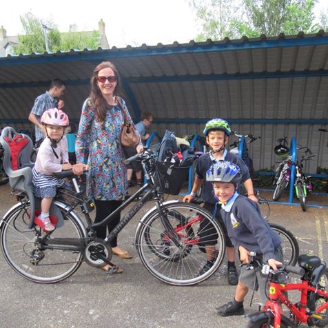OutspokenTrain's tweet photo. #Cycling thrives in #Cambridge schools thanks to #BikeabilityPlus. @CambsCC @TABSbikeability @BikeabilityUK https://t.co/0fJadfriIc https://t.co/eqeYBwvOhy